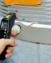 Инфракрасный термометр с двухточечным лазерным указателем Testo 830-T2 (оптика 12:1)