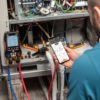 testo 557s Комплект 2 с заправочными шлангами - Умный цифровой манометрический коллектор, смарт-зонды вакуума и температуры и набор из четырёх заправочных шлангов (0564 5572)